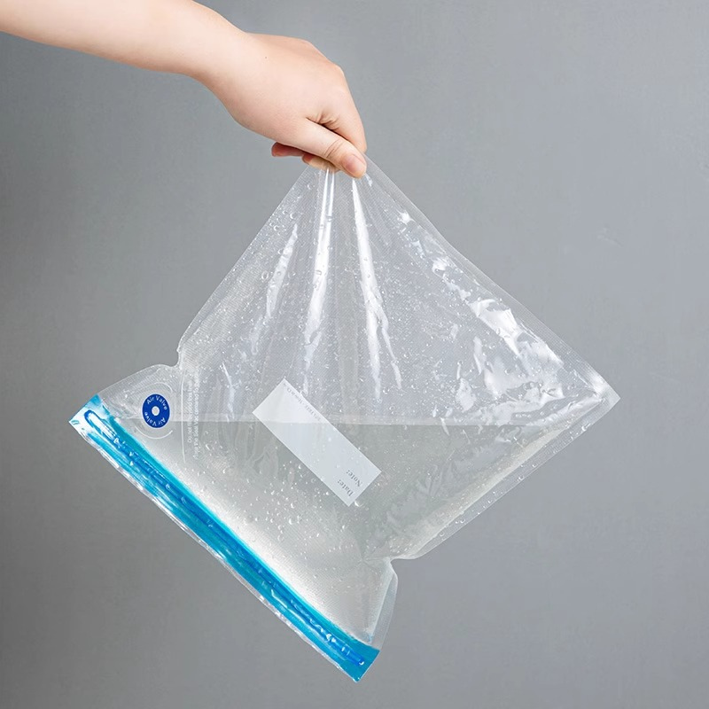 Vakuová svářečka potravin - rychlá, odolná, dodává se s opakovaně použitelnými sáčky Ziplock pro opakované použití